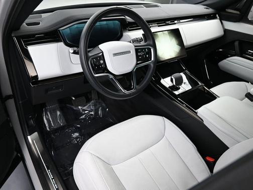 2025 Land Rover Range Rover Sport P360 SE