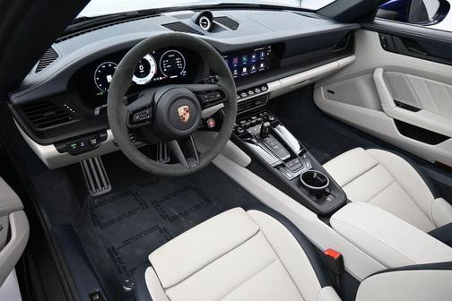 Gentian Blue Metallic 2026 Porsche 911 Targa 4 GTS