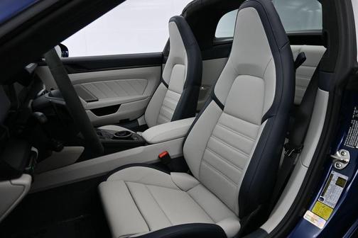 Gentian Blue Metallic 2026 Porsche 911 Targa 4 GTS
