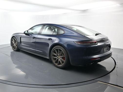 2020 Porsche Panamera GTS
