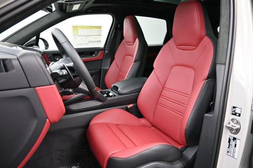 Chalk 2026 Porsche Cayenne Turbo
