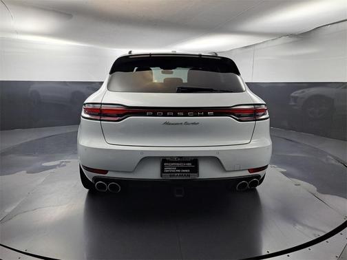 2020 Porsche Macan Turbo