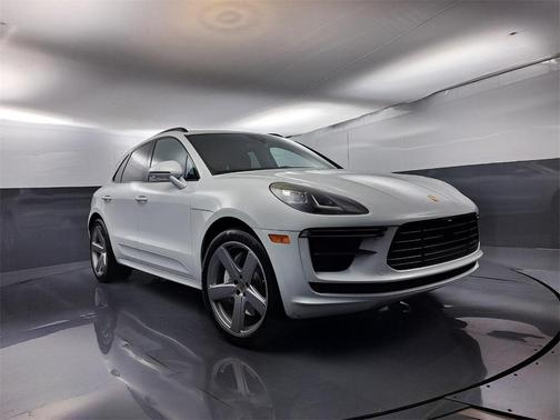 2020 Porsche Macan Turbo