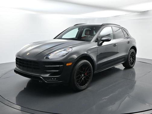 2018 Porsche Macan Turbo