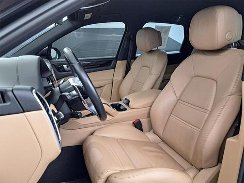 2019 Porsche Cayenne Base