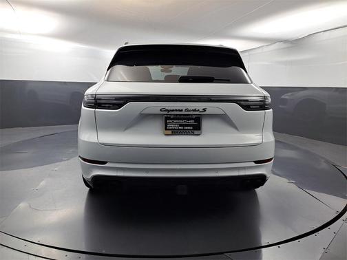2023 Porsche Cayenne E-Hybrid Turbo S