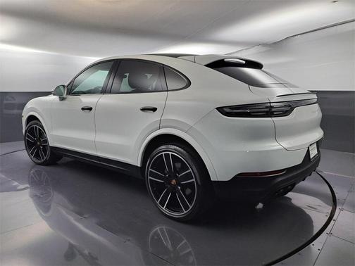 2022 Porsche Cayenne S Coupe AWD
