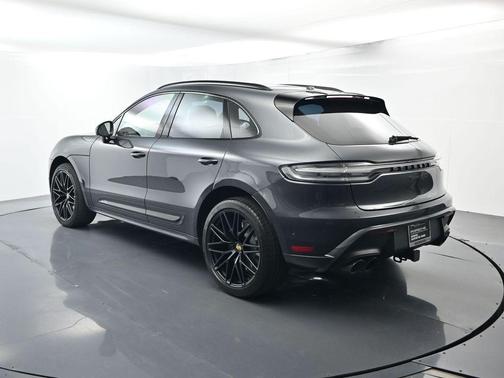 Volcano Grey Metallic 2025 Porsche Macan GTS