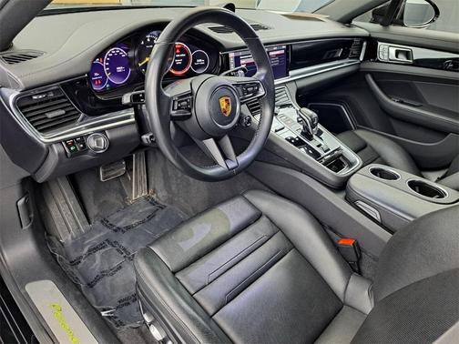 2021 Porsche Panamera E-Hybrid 4
