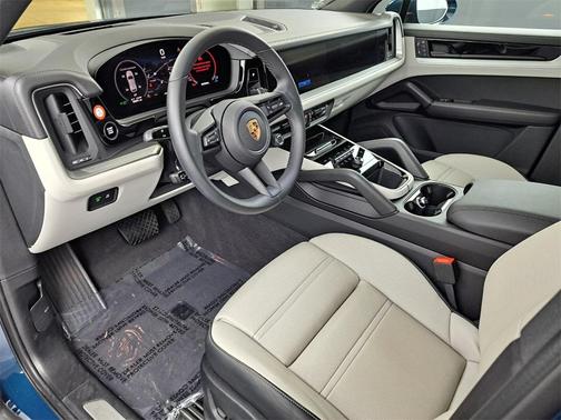 2024 Porsche Cayenne Base