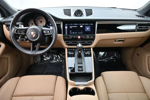White 2025 Porsche Macan