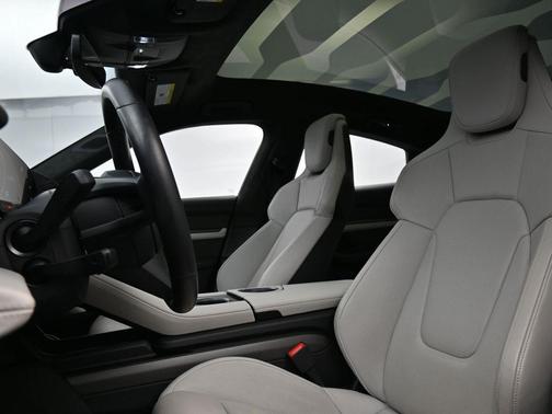 2024 Porsche Taycan Turbo S