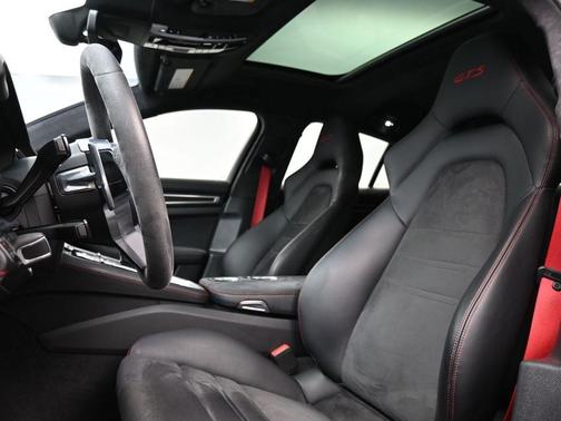 2020 Porsche Panamera GTS