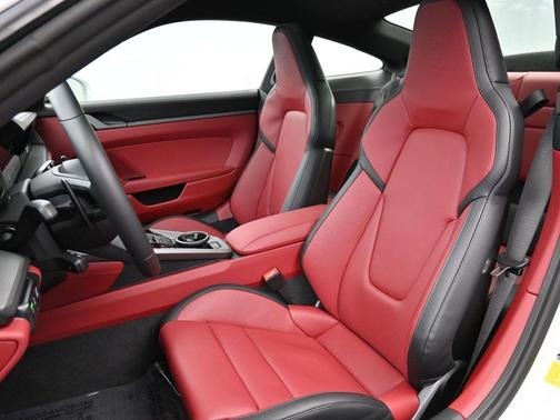 2025 Porsche 911 Carrera S