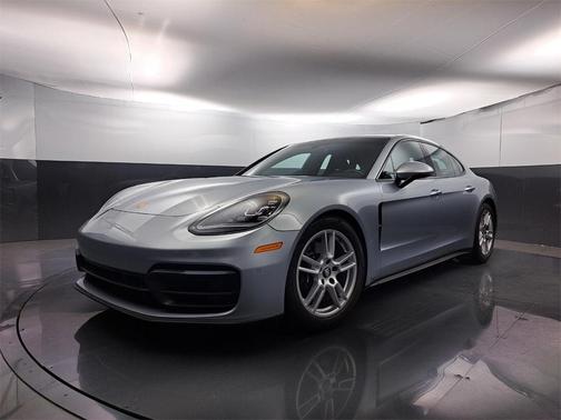 2022 Porsche Panamera