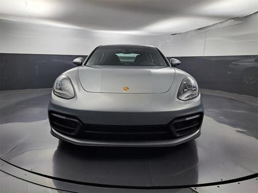 2022 Porsche Panamera