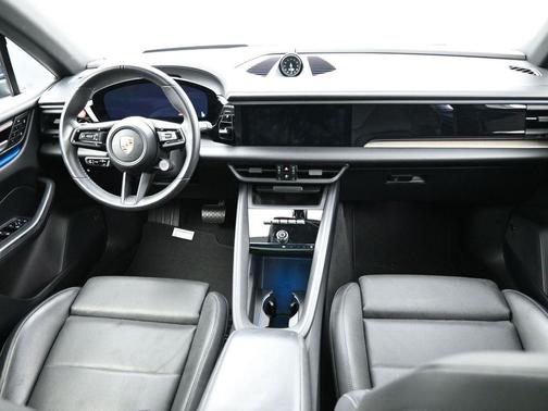 2024 Porsche Macan 4