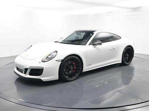 2017 Porsche 911 Carrera GTS