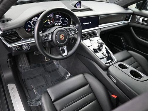 2020 Porsche Panamera Turbo S