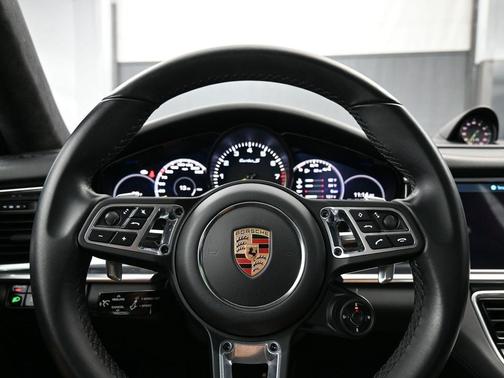 2020 Porsche Panamera Turbo S