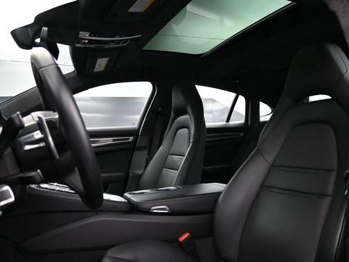 2020 Porsche Panamera Turbo S