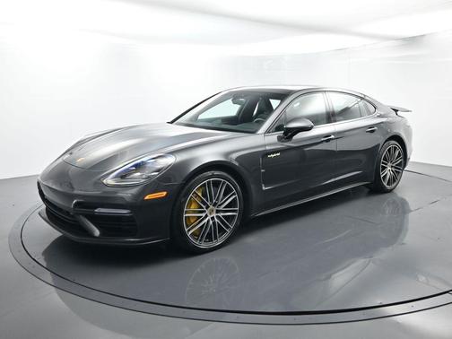 2020 Porsche Panamera Turbo S