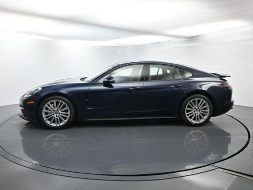 2019 Porsche Panamera 4