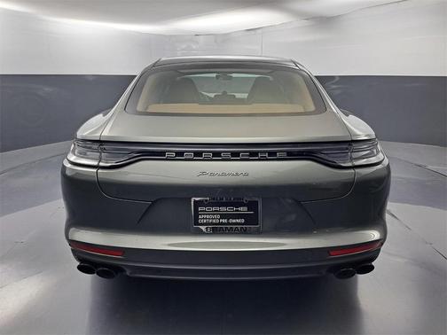 2022 Porsche Panamera 4 Platinum Edition