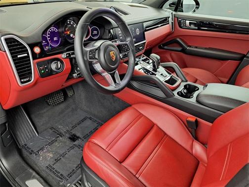 2022 Porsche Cayenne