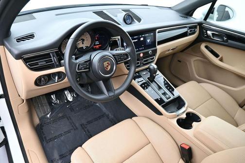 White 2025 Porsche Macan