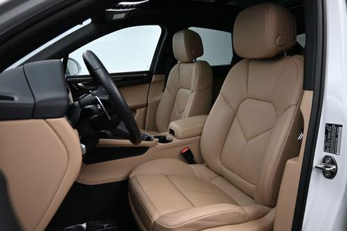 White 2025 Porsche Macan