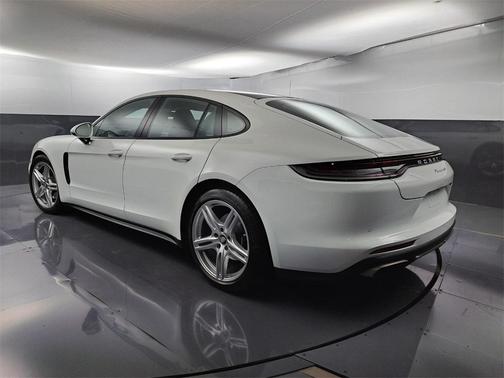 2021 Porsche Panamera 4