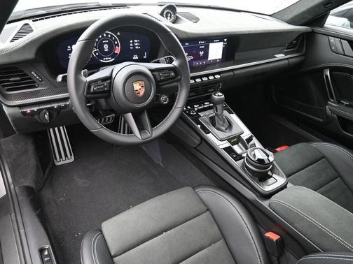 GT Silver Metallic 2026 Porsche 911 GT3
