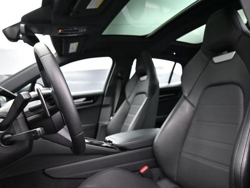 2024 Porsche Panamera 