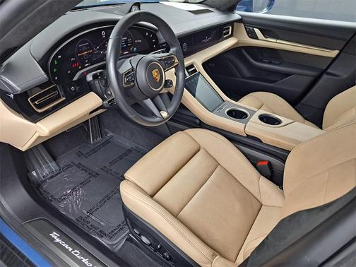 2021 Porsche Taycan Turbo