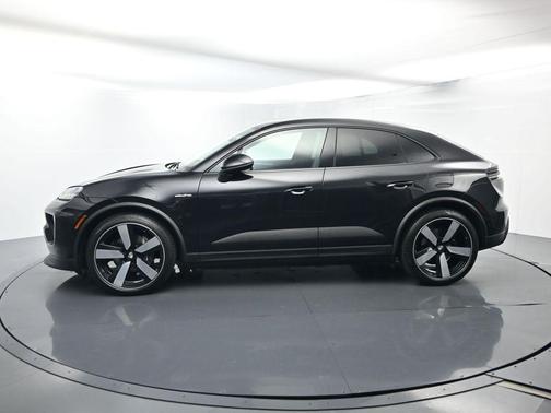 2024 Porsche Macan 4