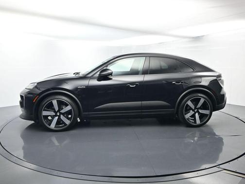 2024 Porsche Macan 4