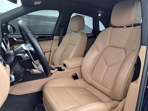2021 Porsche Macan Base