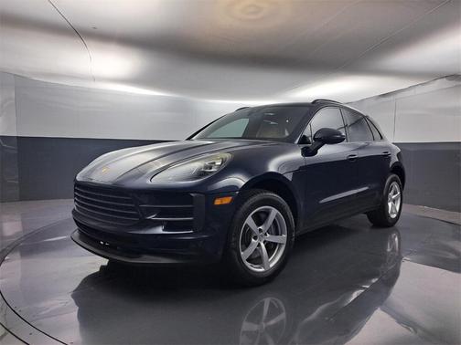 2021 Porsche Macan Base