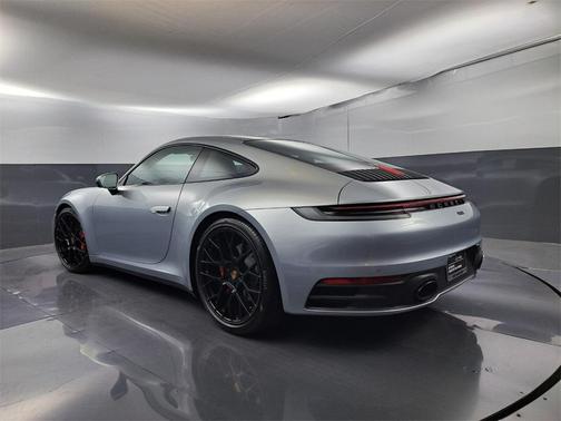 2022 Porsche 911 Carrera S