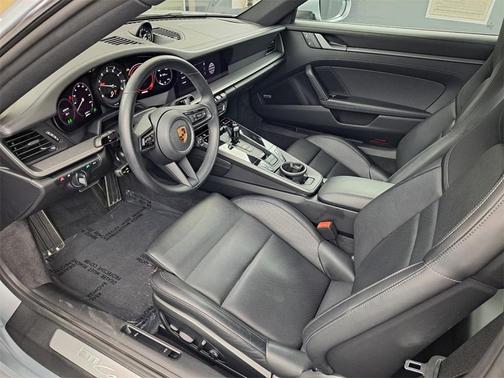 2022 Porsche 911 Carrera S