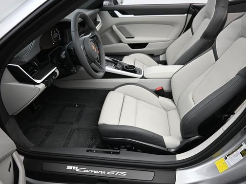 2026 Porsche 911 Carrera GTS