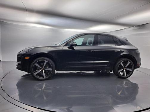 2023 Porsche Macan T