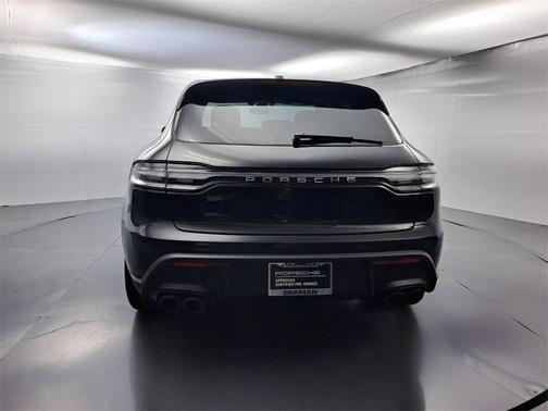 2023 Porsche Macan T