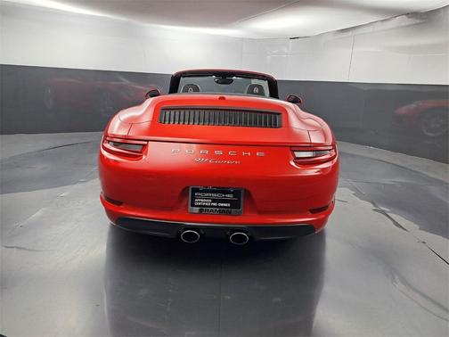 2017 Porsche 911 Carrera
