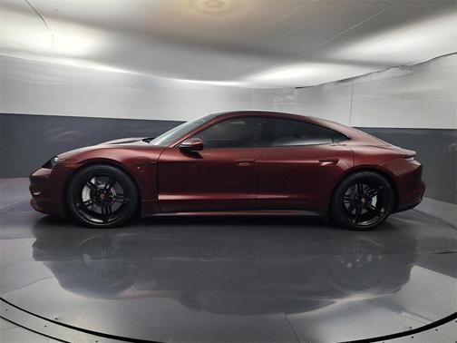 2021 Porsche Taycan Turbo