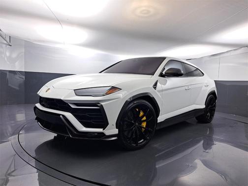 2019 Lamborghini Urus Base