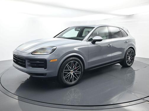 2025 Porsche Cayenne S