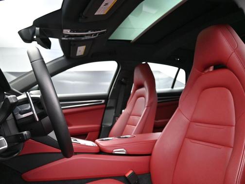 2023 Porsche Panamera 4S