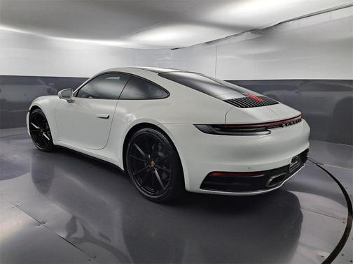 2021 Porsche 911 Carrera